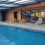 In With Private Pool Hébergement de vacances Vayrac
