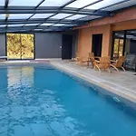 In With Private Pool Hébergement de vacances *