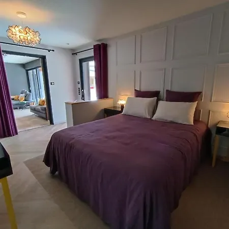 In With Private Pool Tatil Evi Vayrac